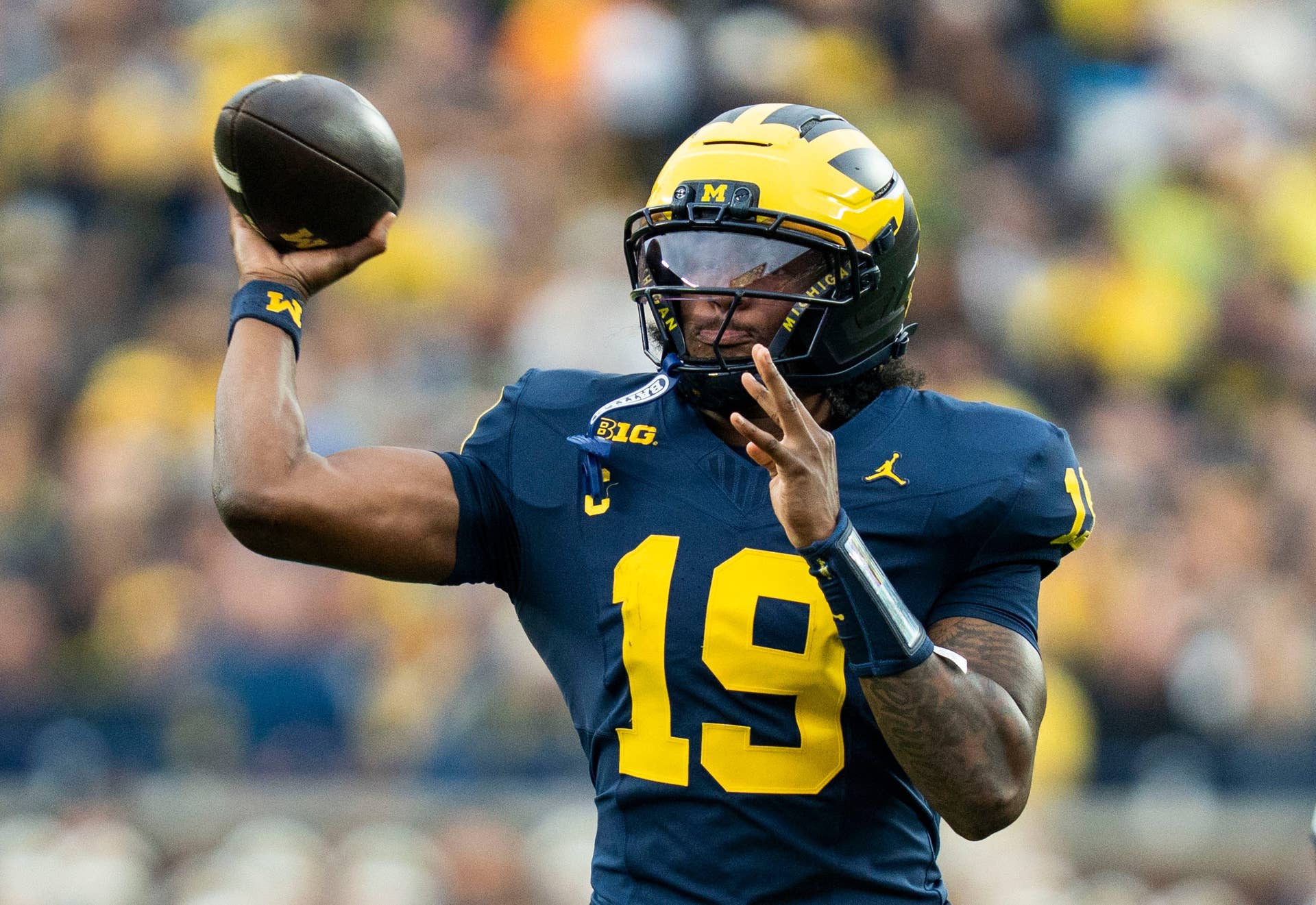 Iowa vs Michigan Prediction: Will Anyone Score? - College Football News
