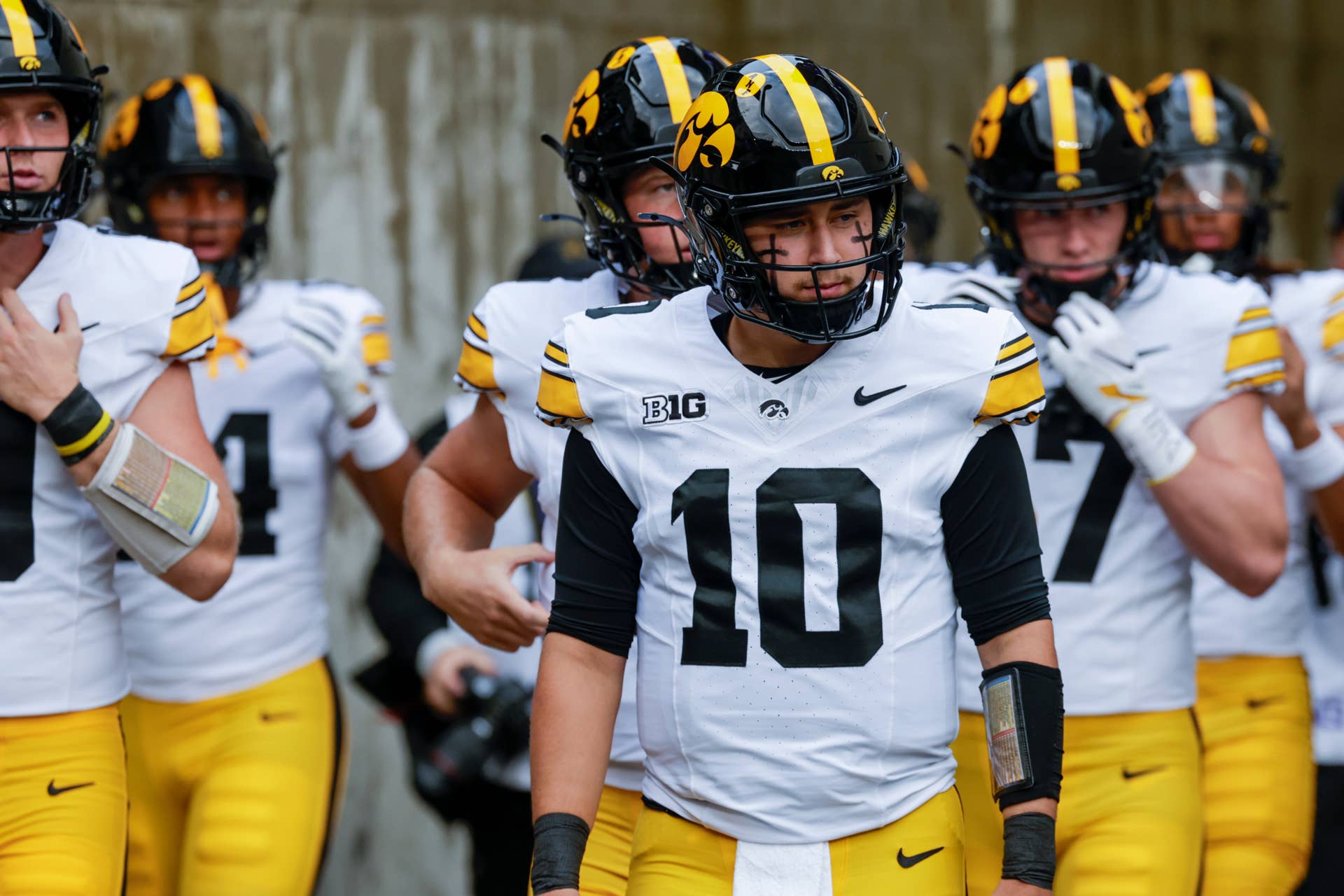 AP Top 25 Poll Week 7: Iowa, Kentucky and UCLA Make Their Move ...