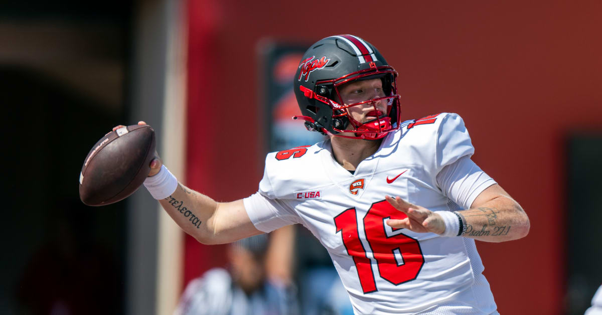 college-fantasy-football-rankings-2023-quarterbacks-college-football