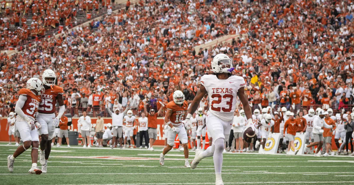 Forget The Favorites! This Preseason Poll Predicts 2025 College Football Chaos - t4orgvi