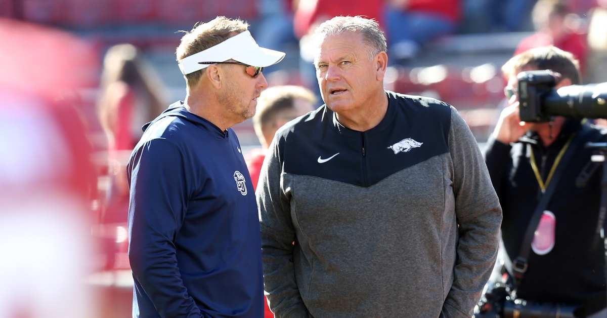 Arkansas vs Auburn Prediction, Game Preview, and Betting Lines College Football News College