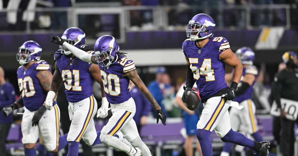 Minnesota At Las Vegas NFL Expert Picks Predictions Odds Lines Week 14 minnesota-at-las-vegas-nfl-expert-picks-predictions-odds-lines-week-14