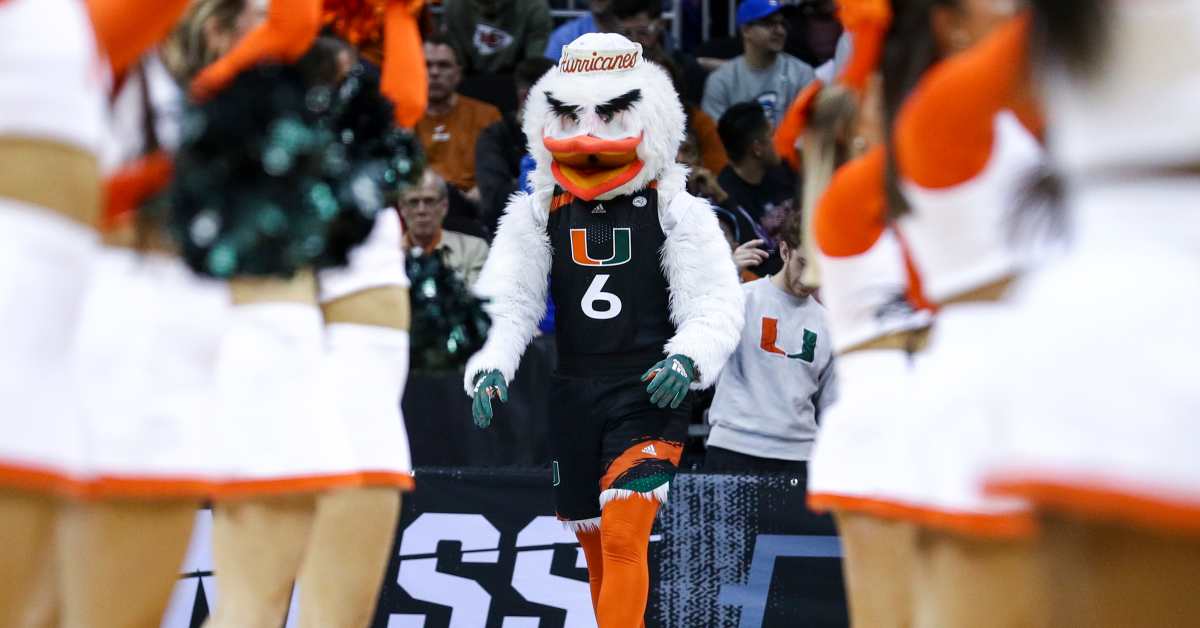 UConn vs Miami NCAA Tournament Final Four Expert Picks, Predictions