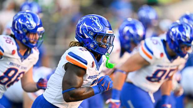 Sep 7, 2024; Eugene, Oregon, USA; Boise State Broncos running back Ashton Jeanty (2) warms up before a game against the Oregon Ducks at Autzen Stadium. Mandatory Credit: Troy Wayrynen-Imagn Images