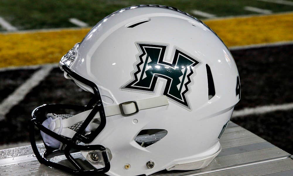 2019 hawaii football helmet Rainbow Warriors Matte Green Riddell NCAA Speed Mini The Hawaii Warriors Riddell Speed Mini Helmet is made for the true Warriors fan Aloha Friday in paradise