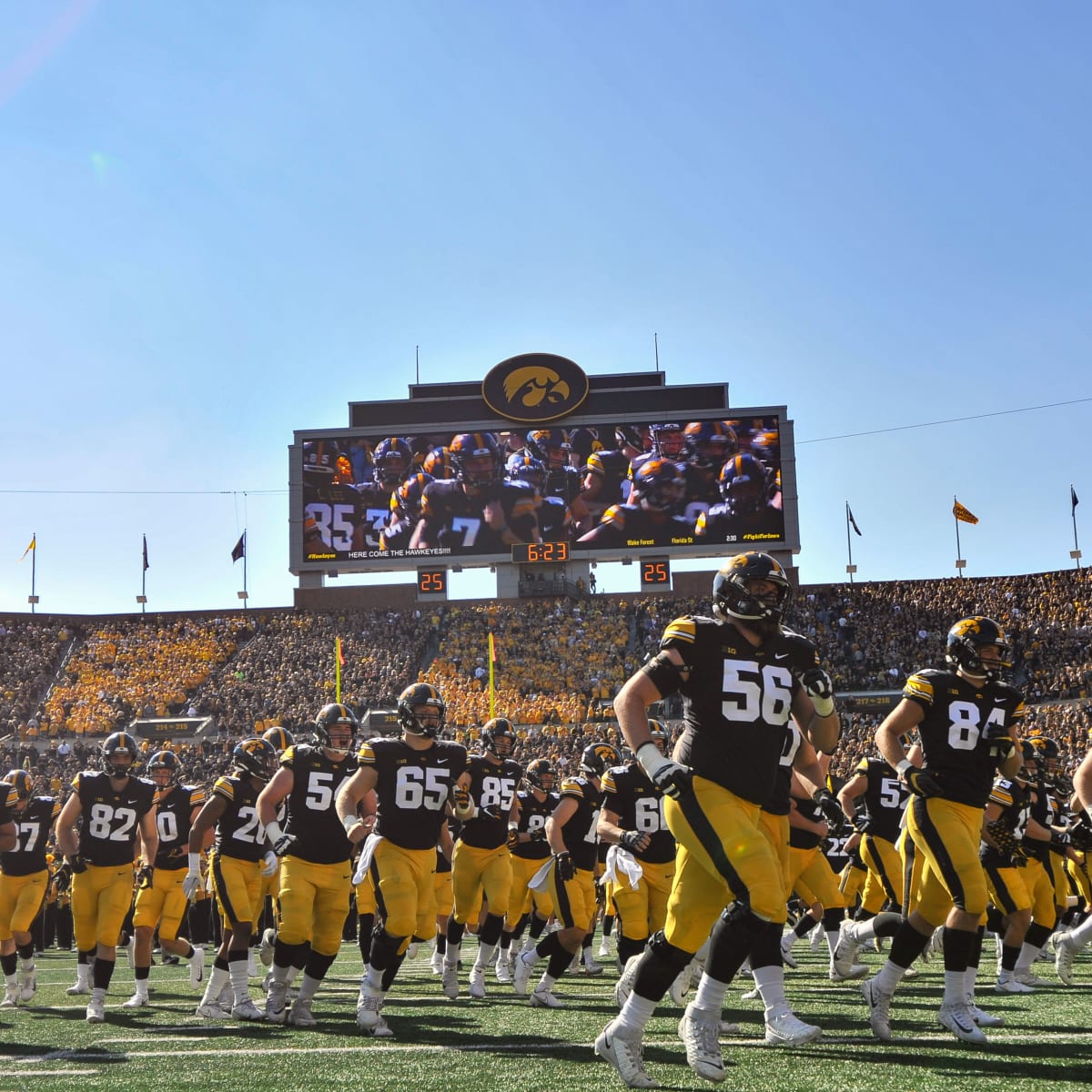 Iowa Football: Hawkeyes' win total among best bets in college football