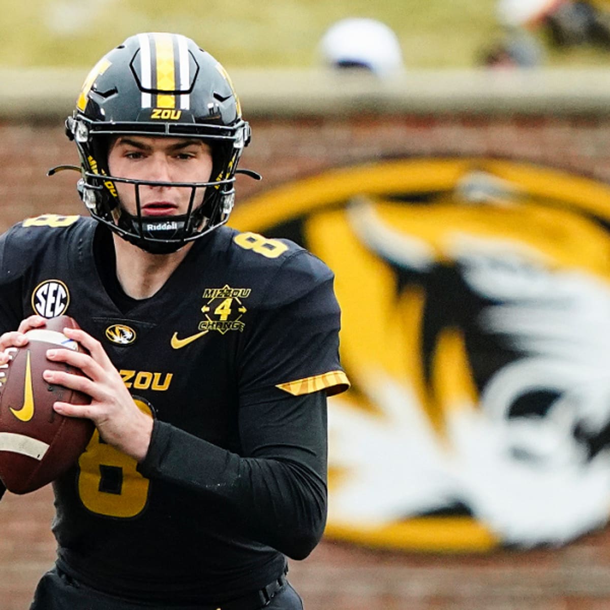 COLLEGE FOOTBALL: Lock, Mizzou rout Arkansas