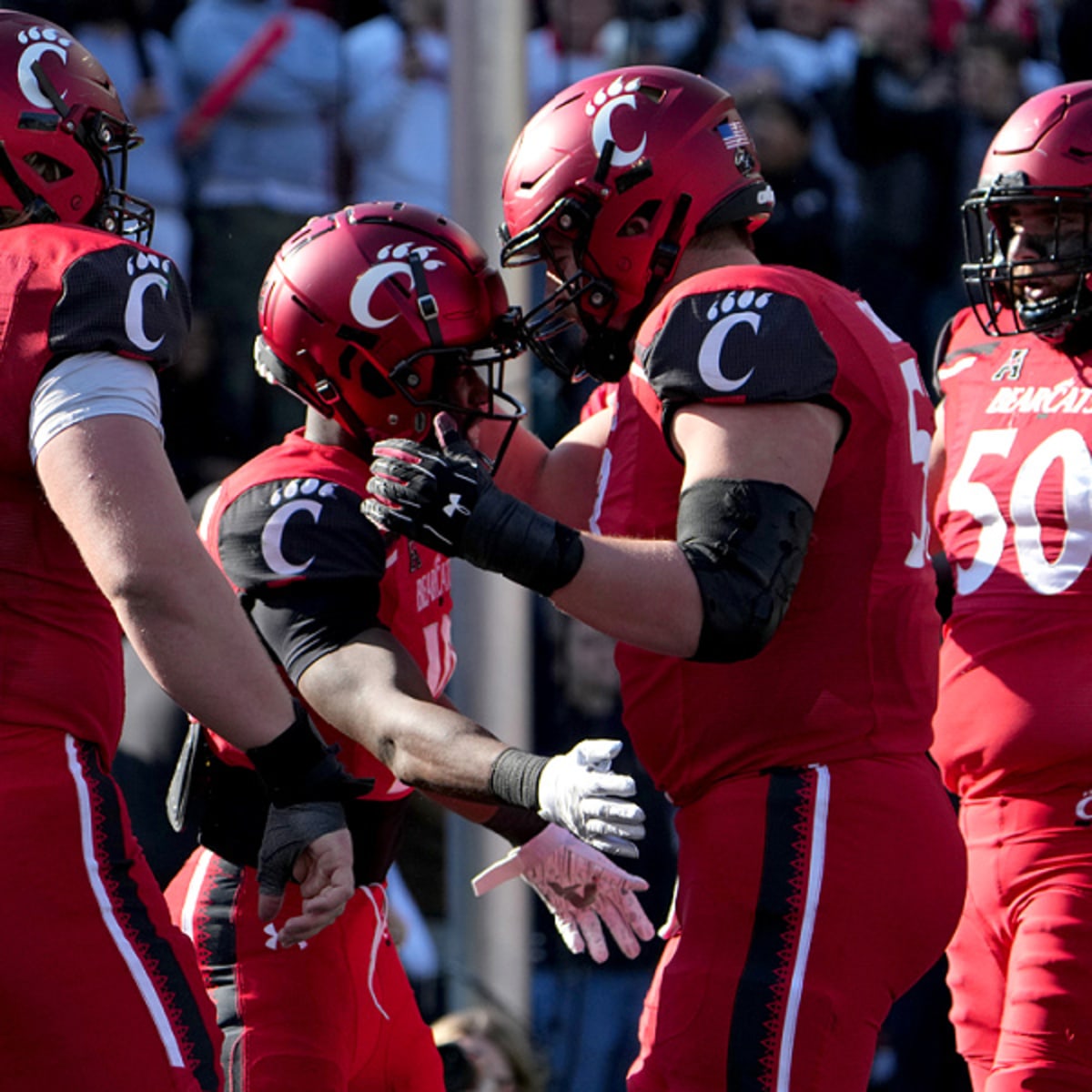 Louisville takes down Cincinnati in inaugural Fenway Bowl