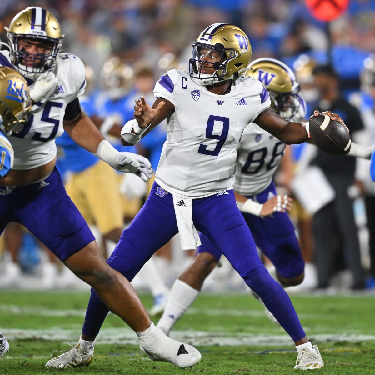 Top 30 Pac-12 Players: College Football News 2023 Preseason