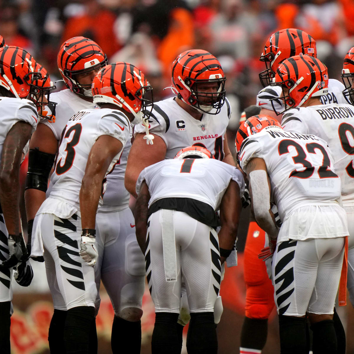 Browns at Bengals spread, line, picks: Expert predictions for Week