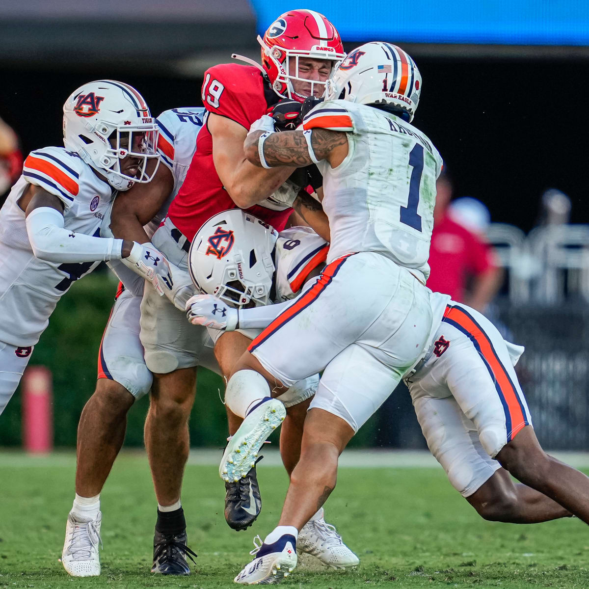 Georgia vs. Auburn odds, line, picks, bets: 2023 Week 5 SEC on CBS