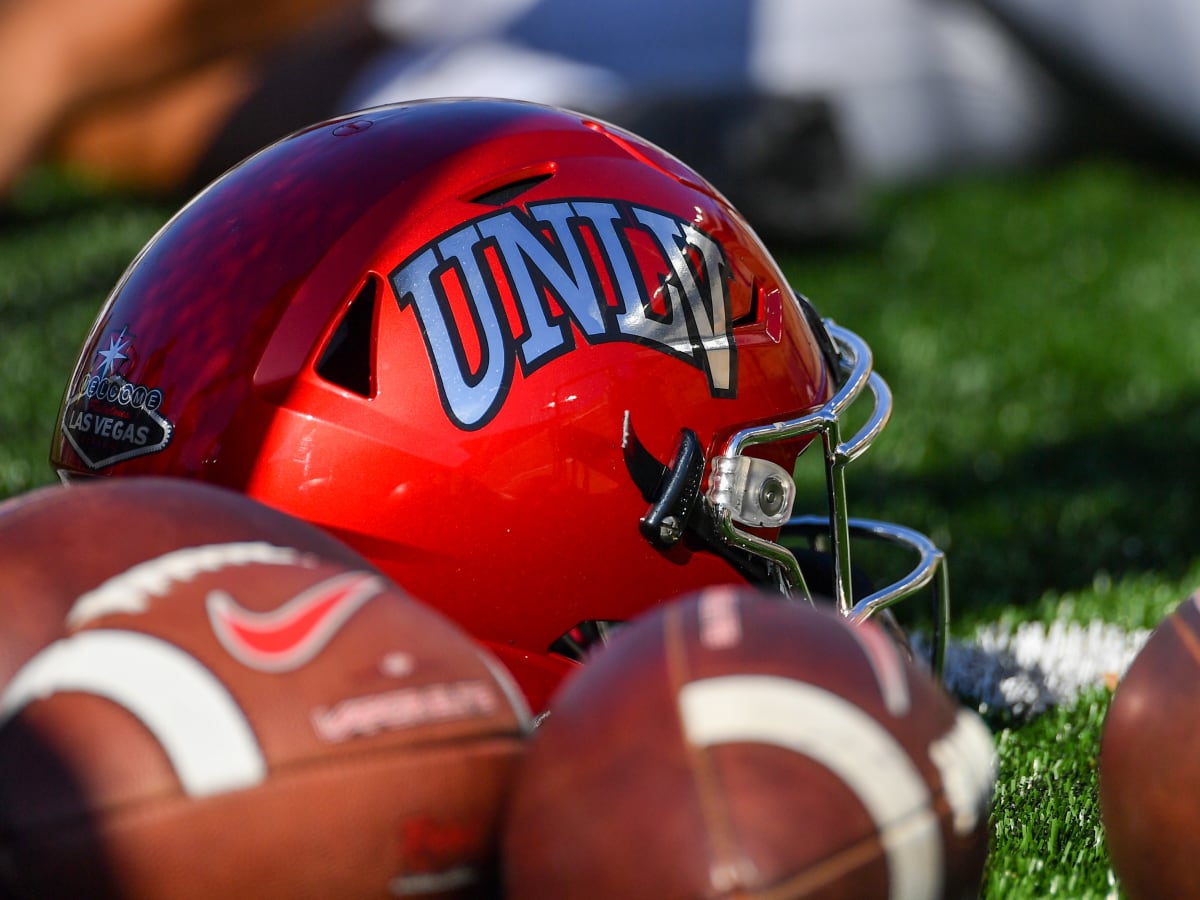 Predicting UNLV's record; bowl or bust?