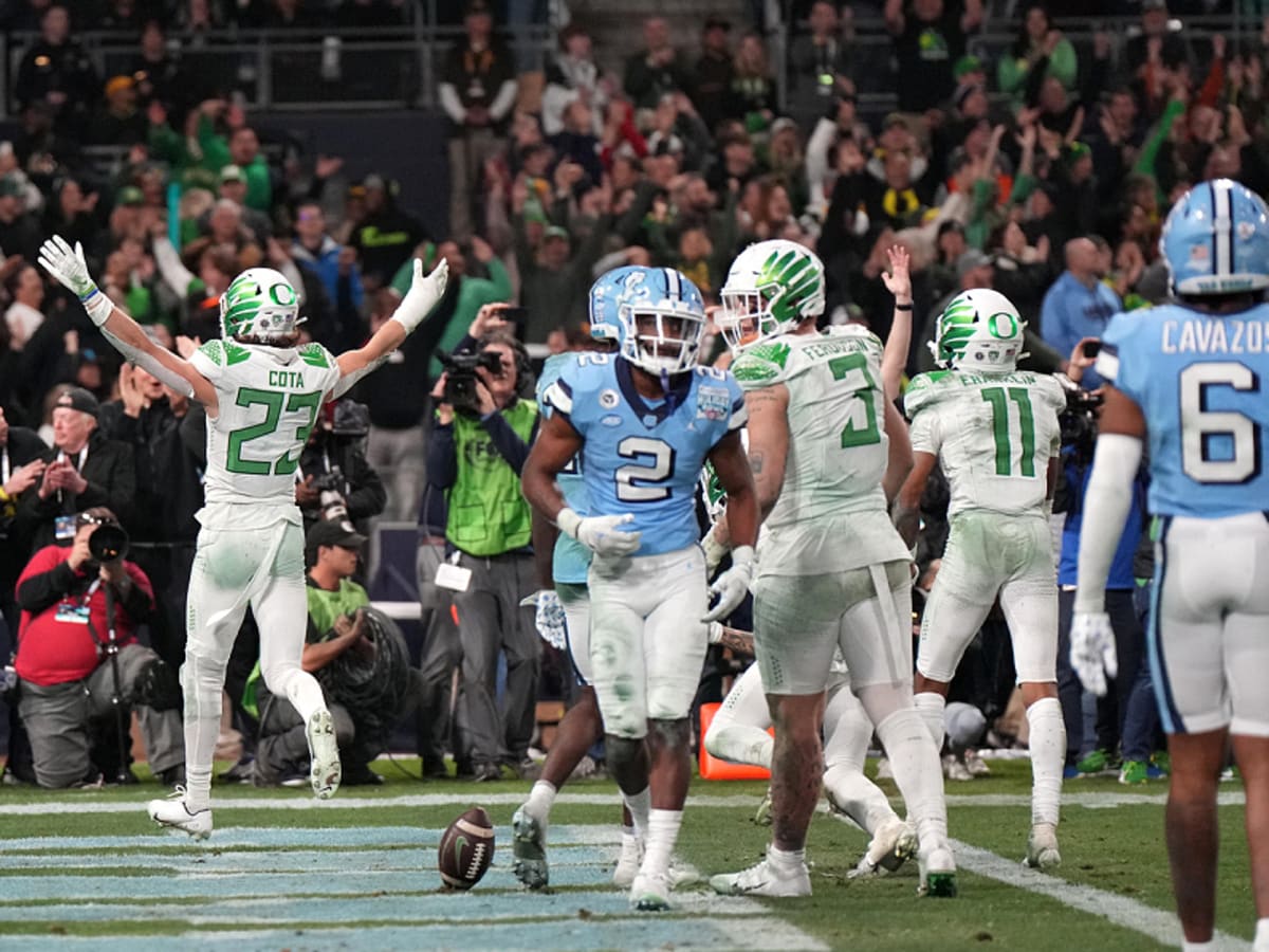 Rewinding Oregon Ducks' 28-27 comeback over North Carolina in Holiday Bowl  