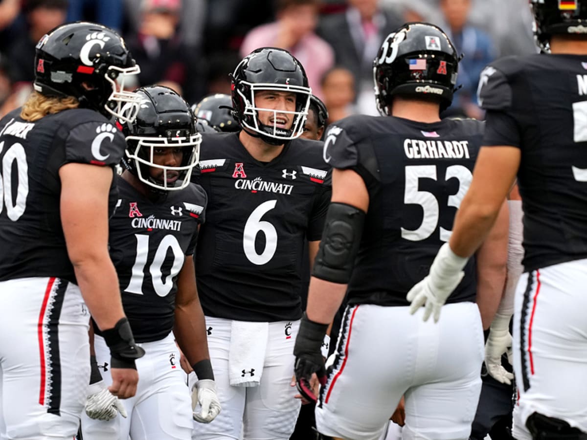 Game Preview: East Carolina Travels to Clifton For 'Nipp at Night' - All  Bearcats