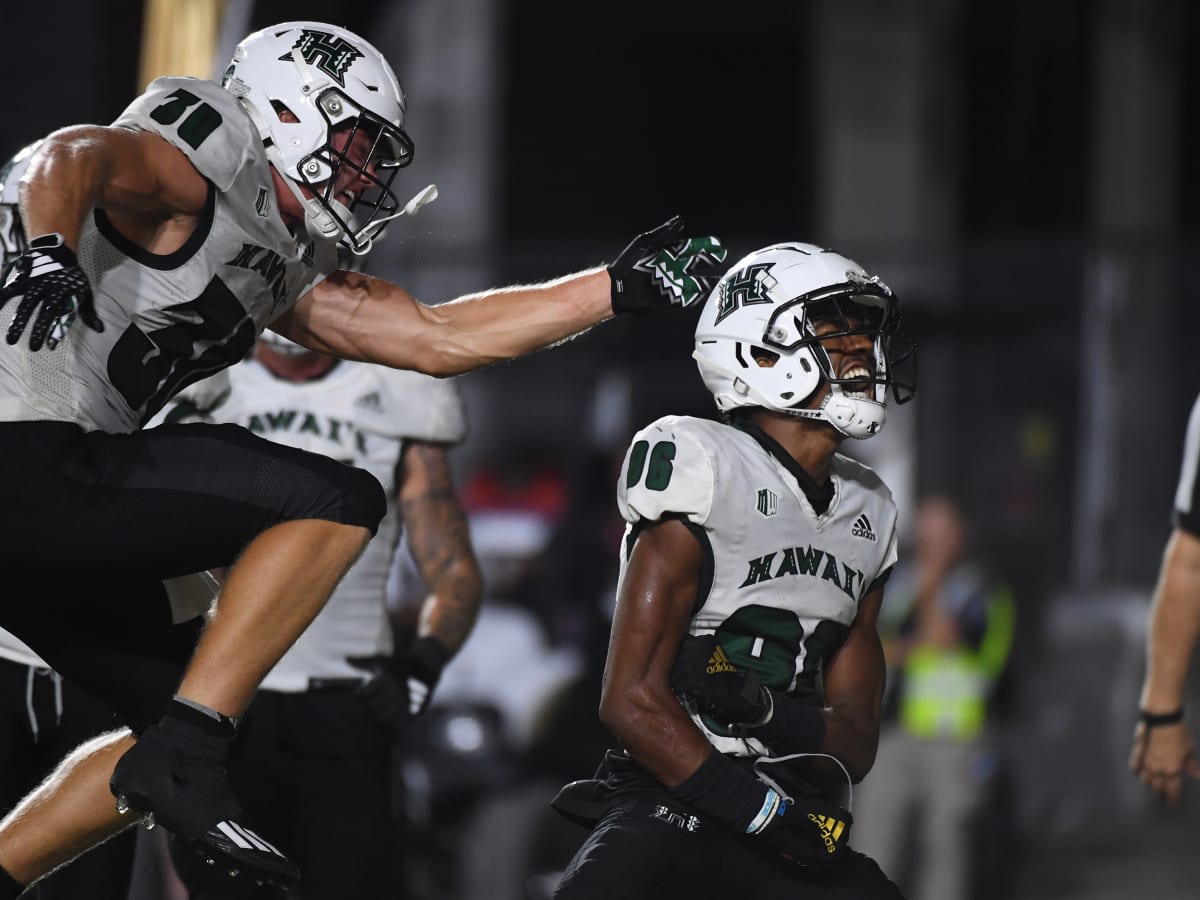 Hawaii Football vs. UAlbany: How To Watch & Preview - Sports Illustrated G5  Football Daily News, Analysis and More