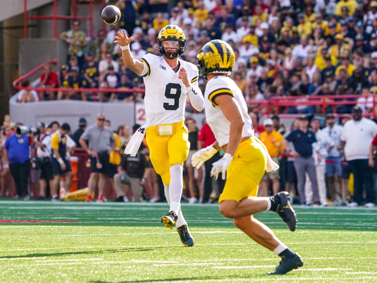 Michigan vs Minnesota Experts Picks, Predictions, Week 6 - College Football  News