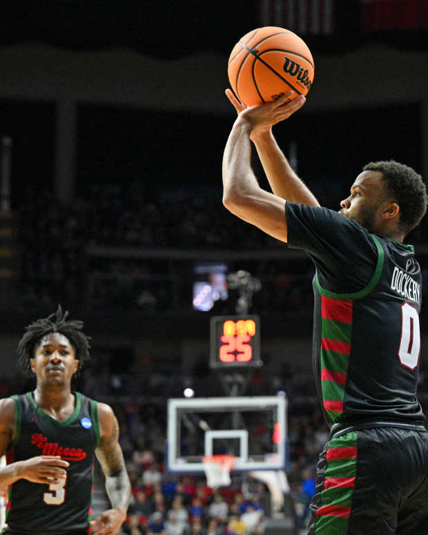 Ncaa basketball expert picks discount