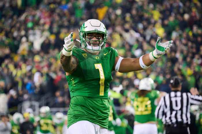 Noah Sewell, Oregon 2023 NFL Draft Profile - College Football News ...