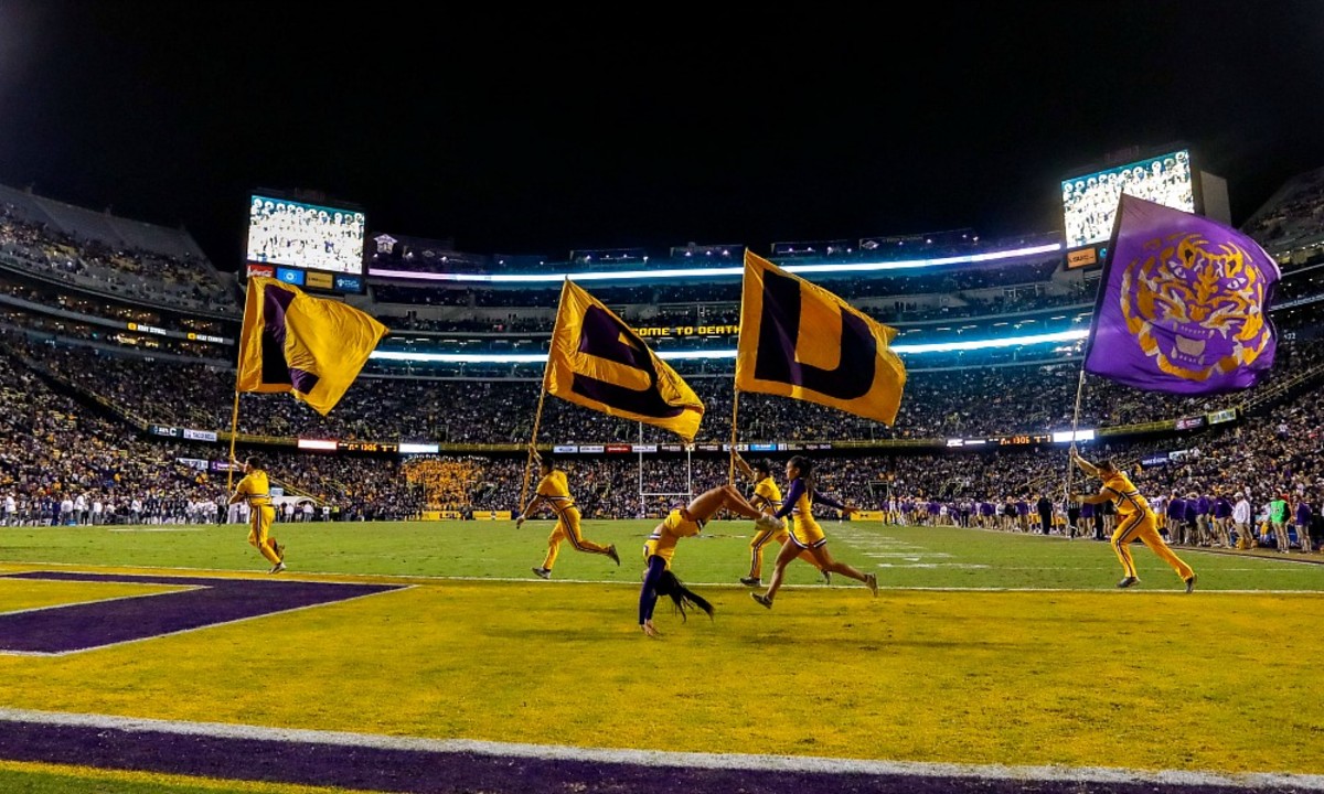 College Football News Preview 2020: LSU Tigers - College Football News ...