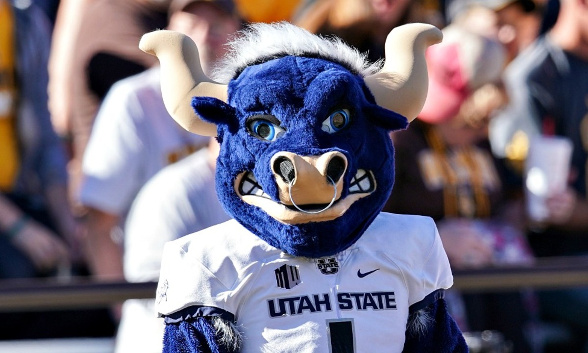 Wyoming vs Utah State Prediction, Game Preview - College Football News ...