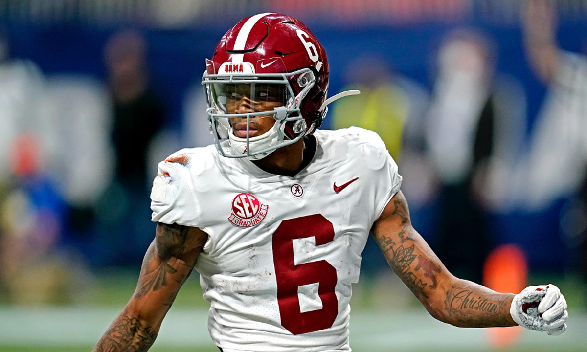 DeVonta Smith Wins 2020 Heisman Trophy A Historic Winner In A Great