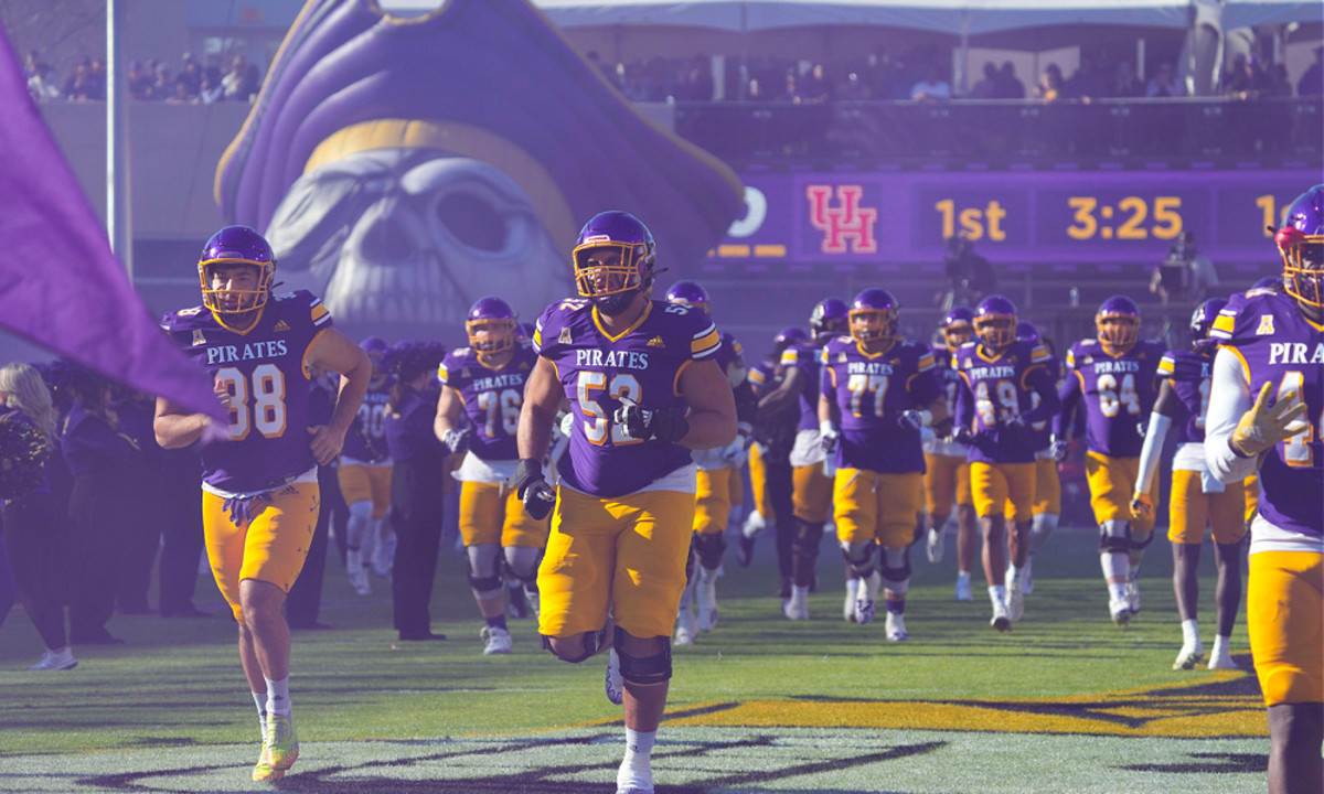 East Carolina vs Coastal Carolina TicketSmarter Birmingham Bowl Prediction Game Preview