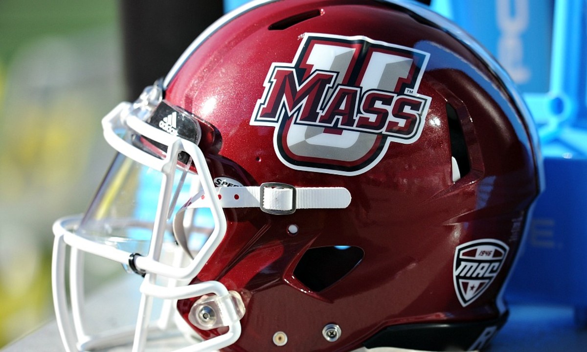 2021 UMass Minutemen Football Schedule: Analysis, Best And Worst Case ...