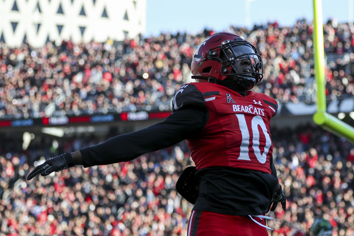 Barstool Cincinnati on X: First look at the new Bearcats football