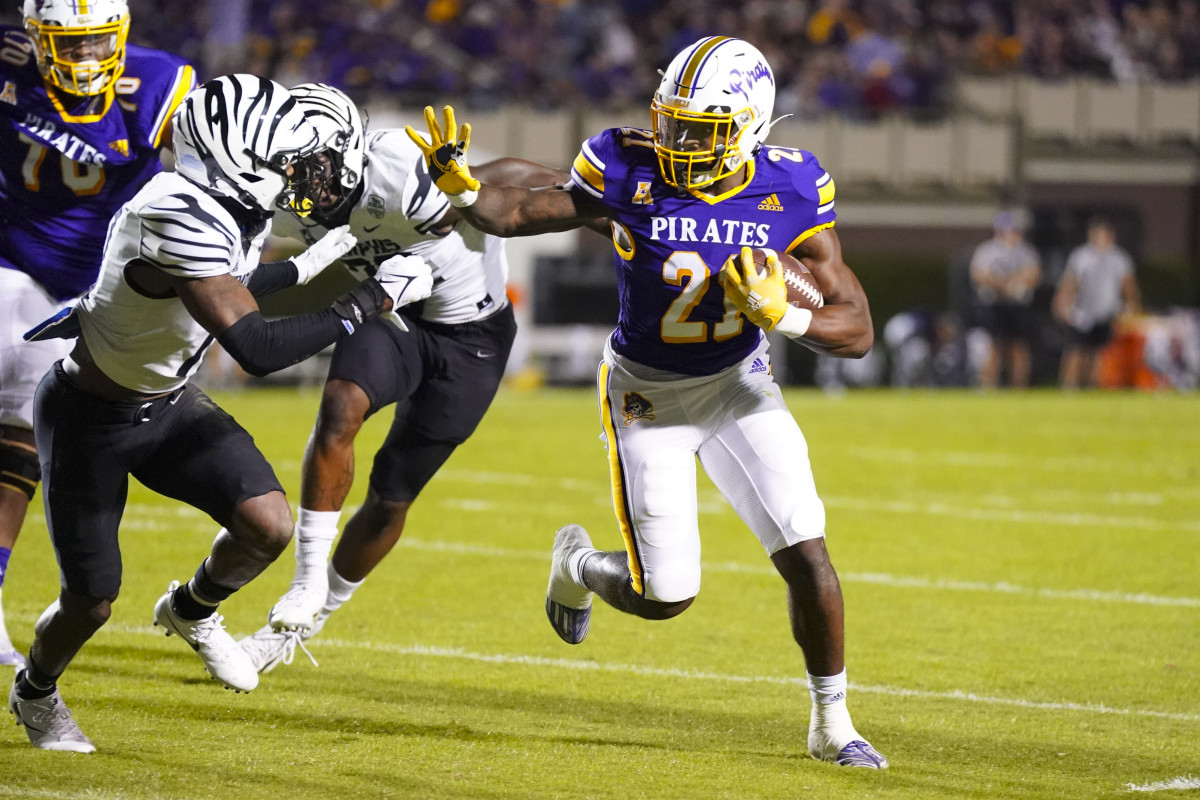 Rice football defeats East Carolina for first AAC win