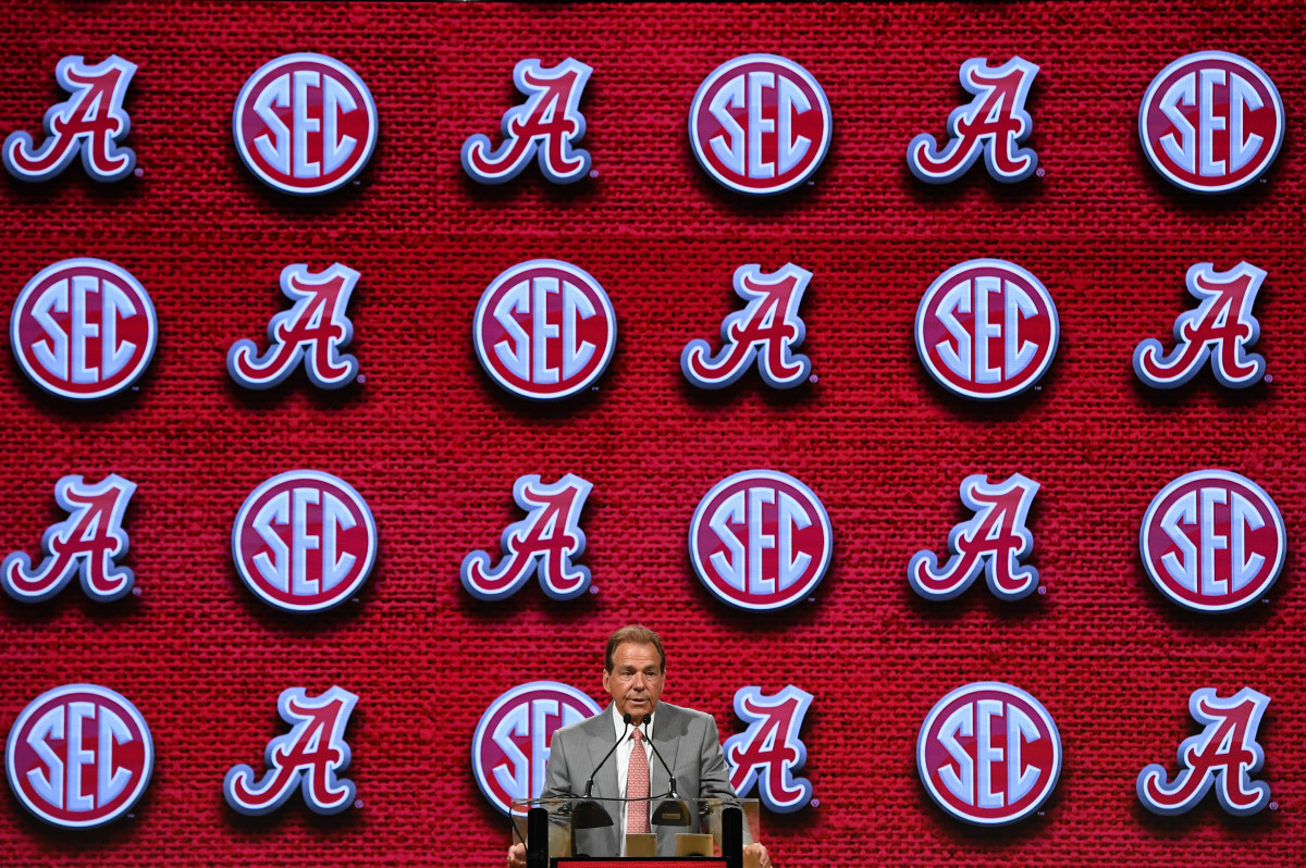 Alabama Crimson Tide College Football Preview 2023: Offense - College  Football News