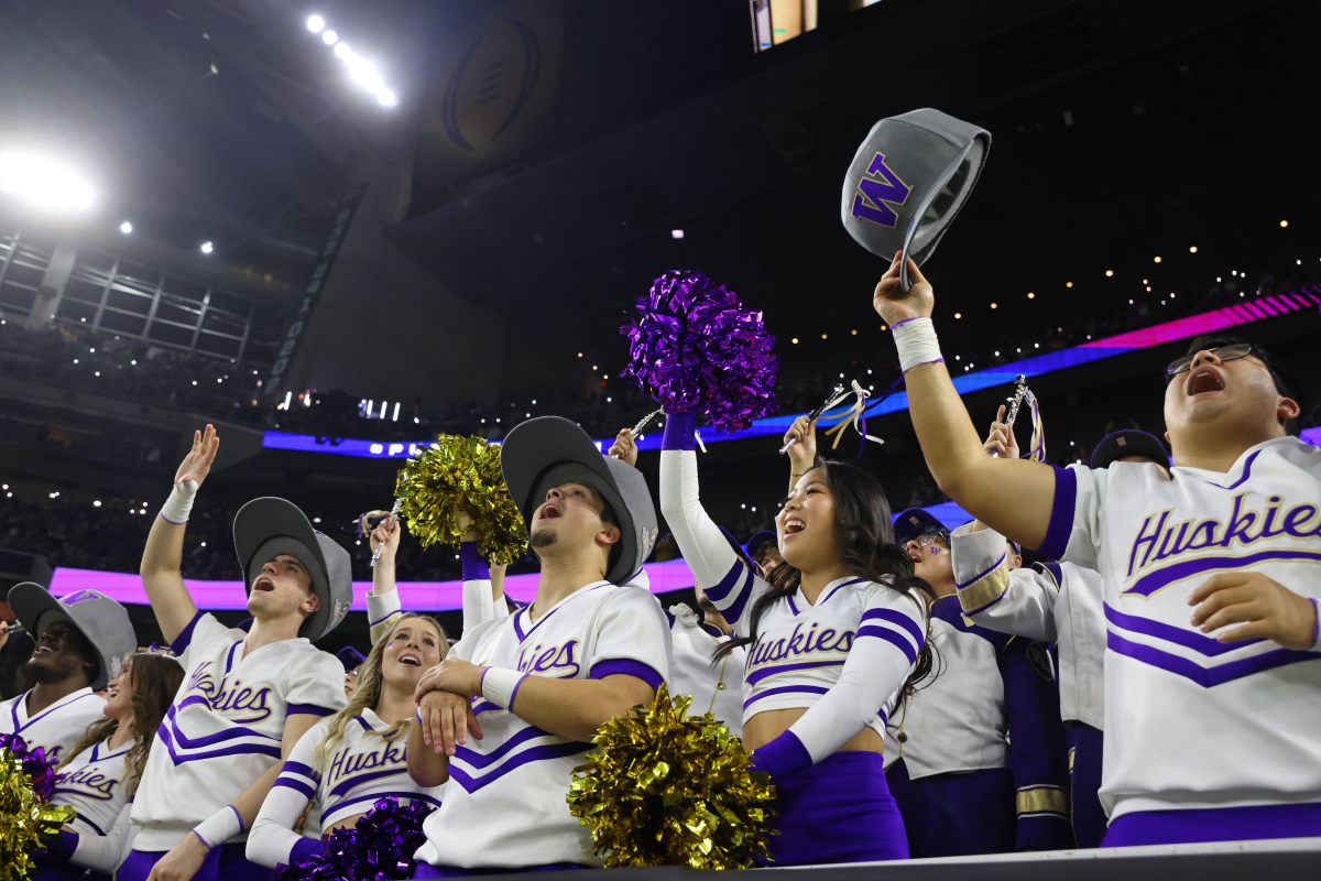 Washington Huskies College Football Preview 2024 Key Players, Schedule