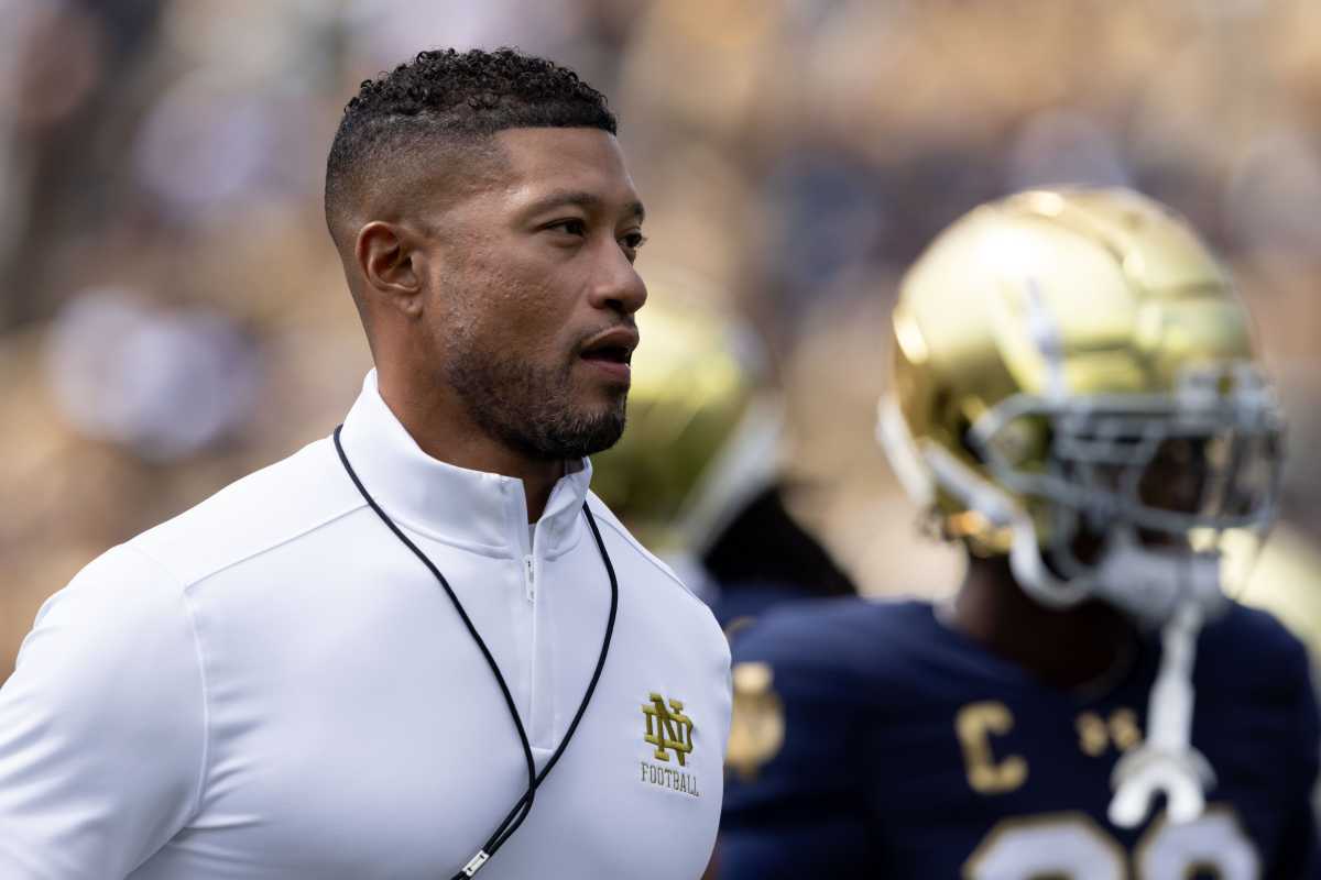 Notre Dame's Marcus Freeman Answers If He Considered Benching Riley(02)