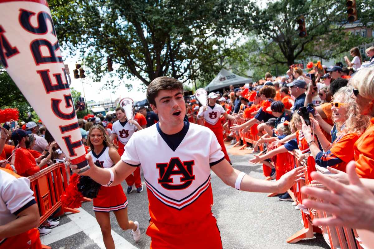 Auburn at College Football Expert Picks, Predictions Week 6