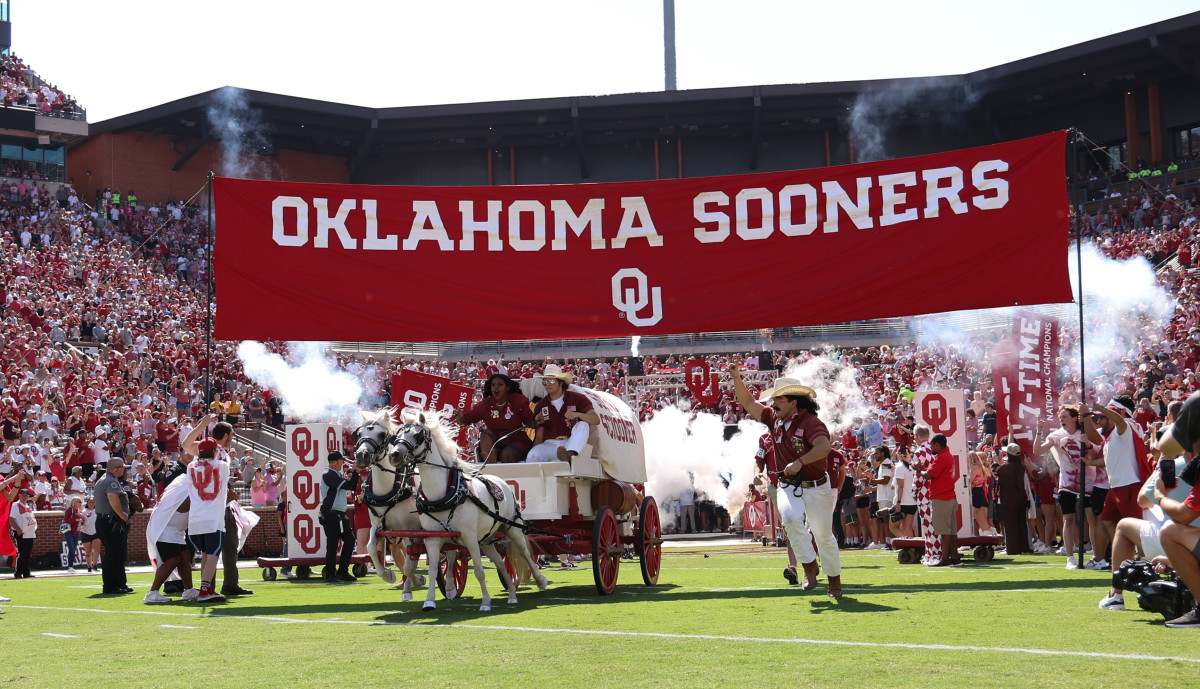 Oklahoma Football: Sooners No. 7 in CBS Sports 1-131 preseason ranking