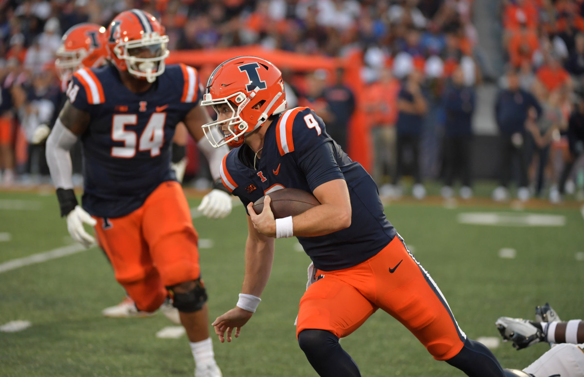 Illinois vs. Kansas football: Prediction, odds, spread, over/under