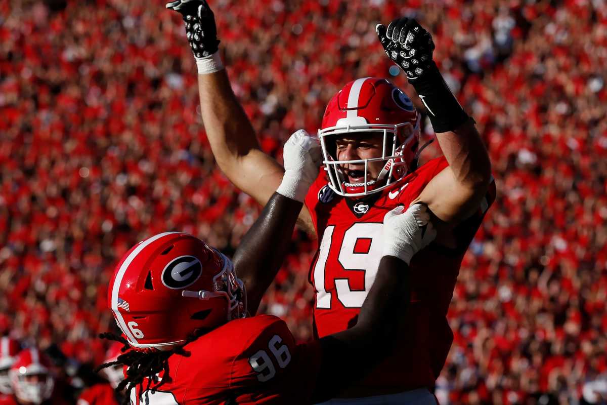 CFN predicts Georgia football goes 11-1 in 2022, loses to SEC rival