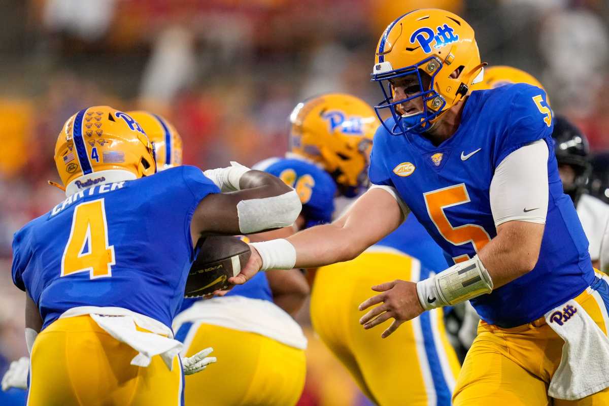 PITTSBURGH, PA - SEPTEMBER 01: Pittsburgh Panthers quarterback