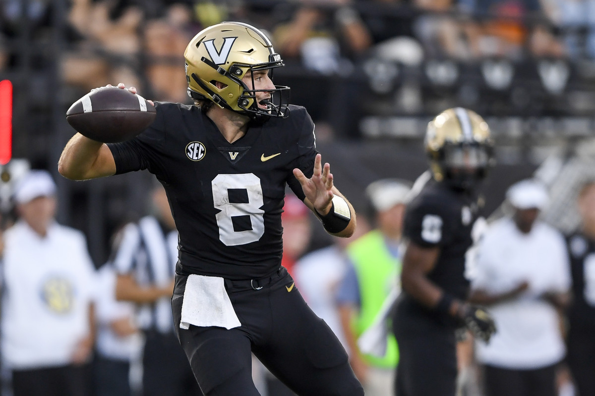 vs Vanderbilt Experts Picks, Predictions, Week 7 College