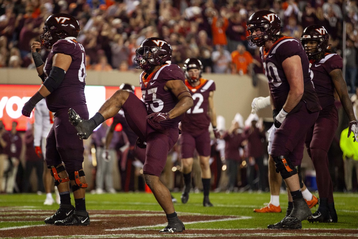 Virginia Tech vs Louisville Experts Picks, Predictions, Week 10