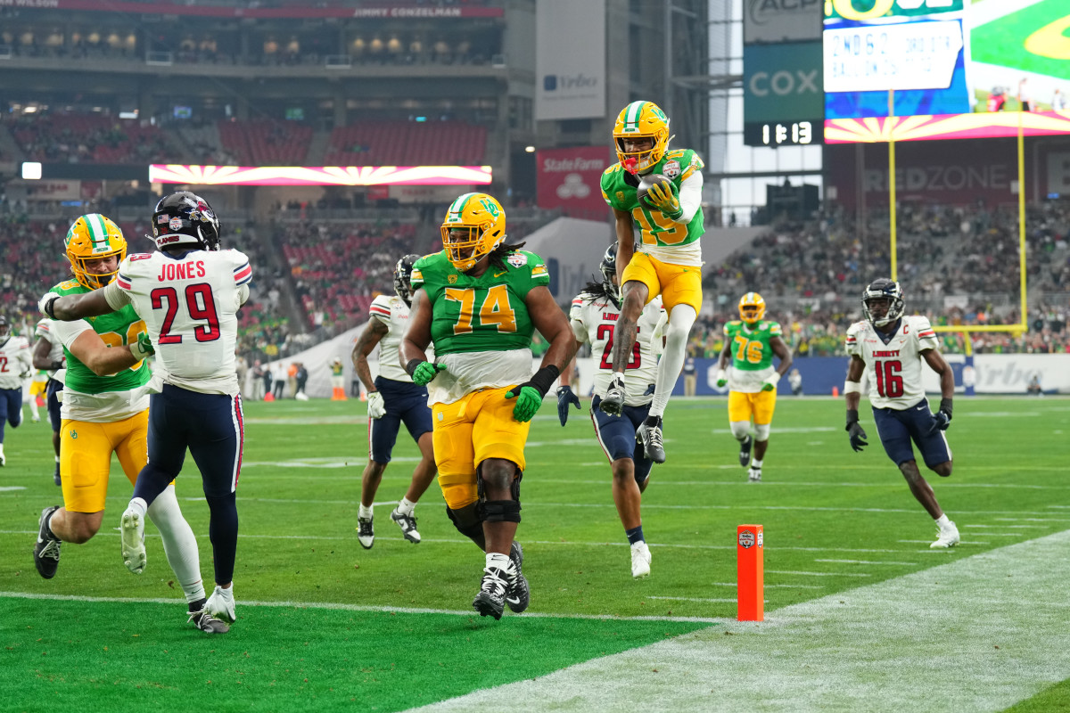 Fiesta Bowl Recap: Oregon Vs Liberty, Final Score, What Happened, What ...