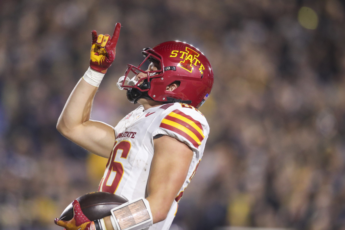 UCF vs Iowa State Prediction, Game Preview, and Betting Lines College