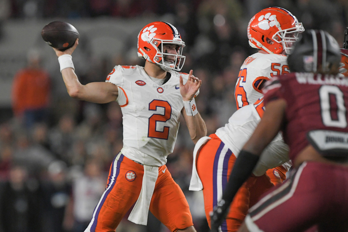 South Carolina vs Clemson Prediction, Game Preview, Betting Lines They